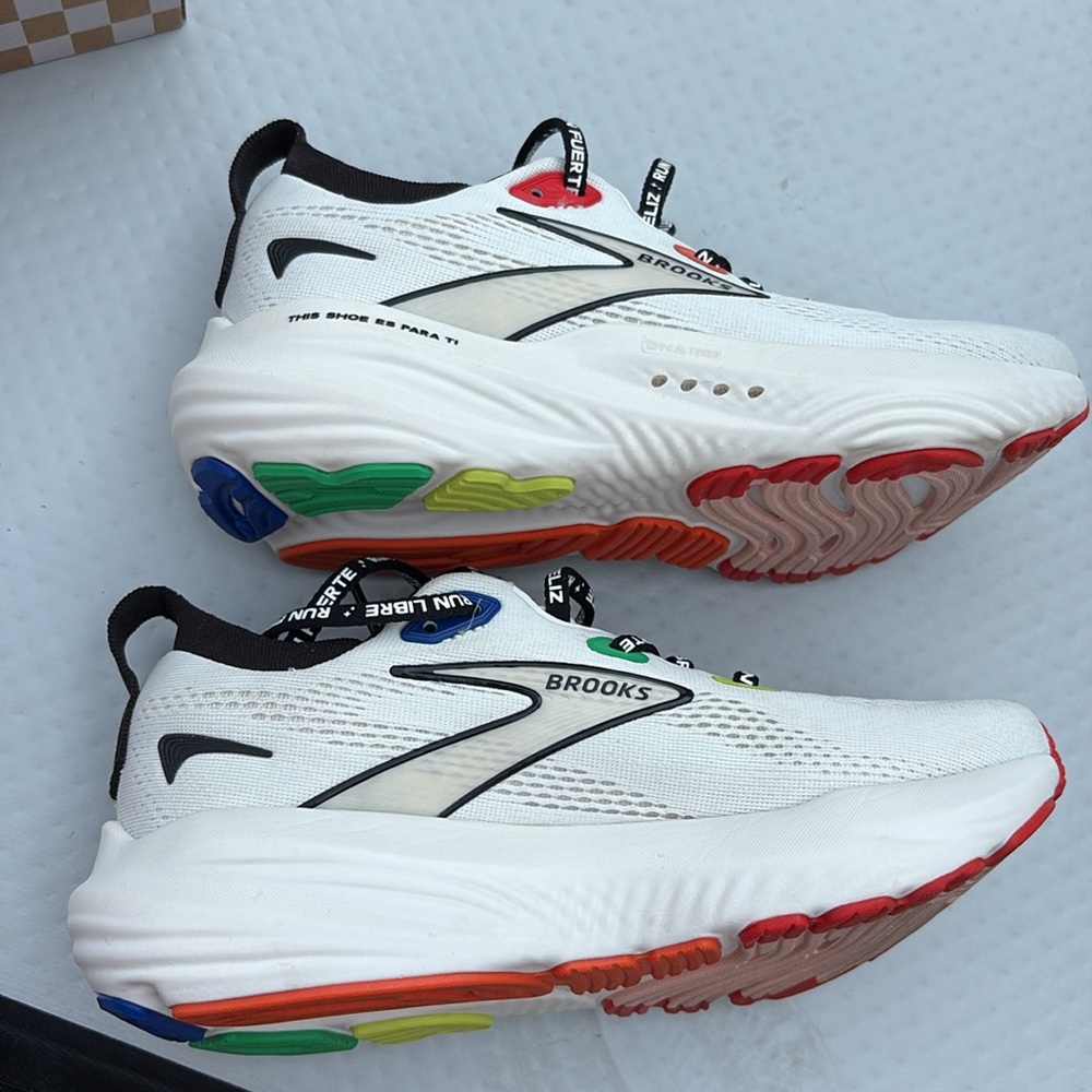 Brooks Glycerin 22 x JZD 2025